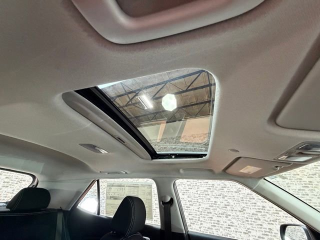 Used 2026 Hyundai Venue SEL FWD image 10