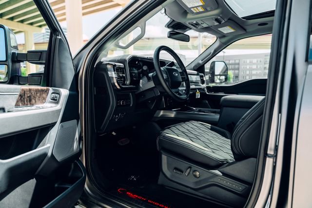 New 2026 Ford F250 Lariat w/ Black Appearance Package AWD/4WD image 18