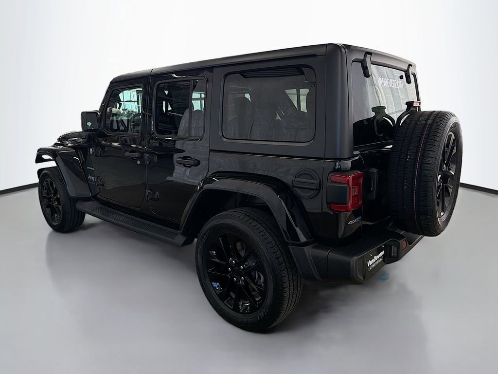 Used 2023 Jeep Wrangler Unlimited Sahara w/ Cold Weather Group image 7