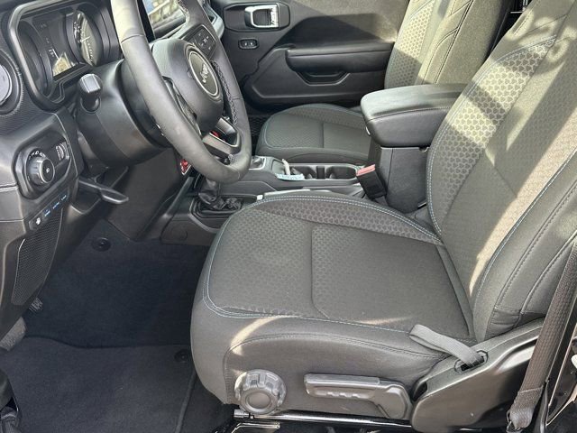 Certified 2025 Jeep Wrangler Unlimited Rubicon 4xe w/ Safety Group image 7