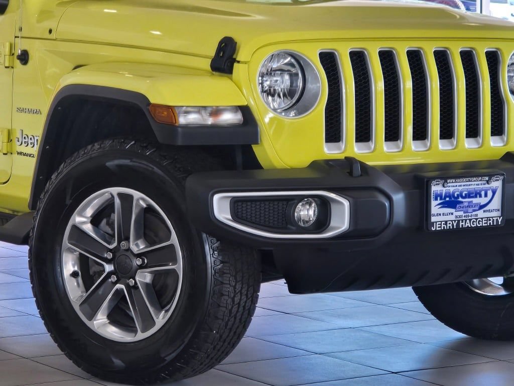 Used 2023 Jeep Wrangler Unlimited Sahara w/ Cold Weather Group AWD/4WD image 2