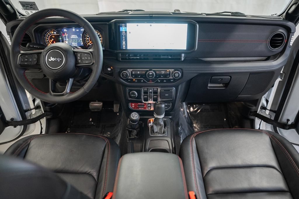 Used 2024 Jeep Gladiator Rubicon AWD/4WD image 20