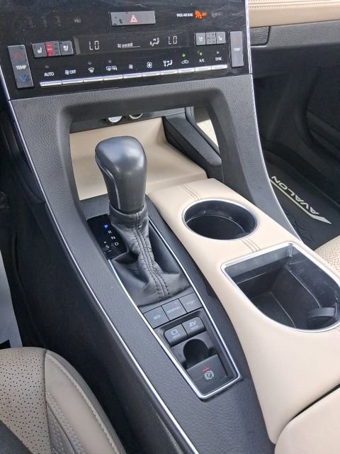 Used 2020 Toyota Avalon Limited w/ Advanced Safety Package FWD image 27