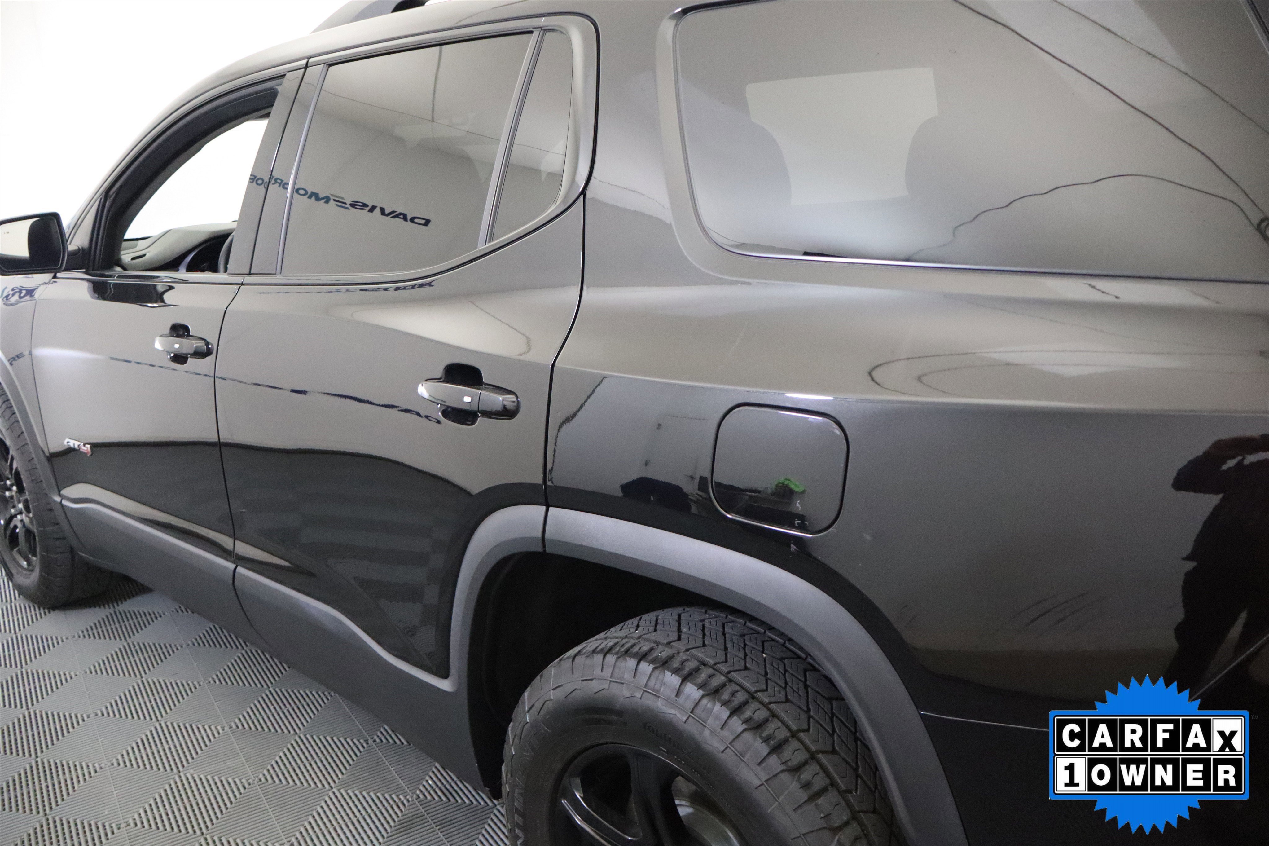 Used 2023 GMC Acadia AT4 w/ Technology Package image 11