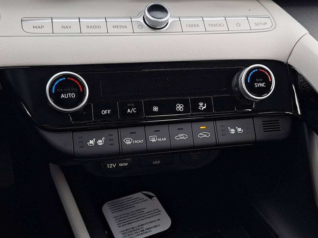 New 2026 Hyundai Elantra Limited FWD image 22