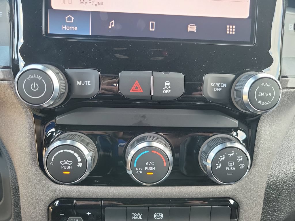 New 2026 RAM 3500 Tradesman AWD/4WD image 36