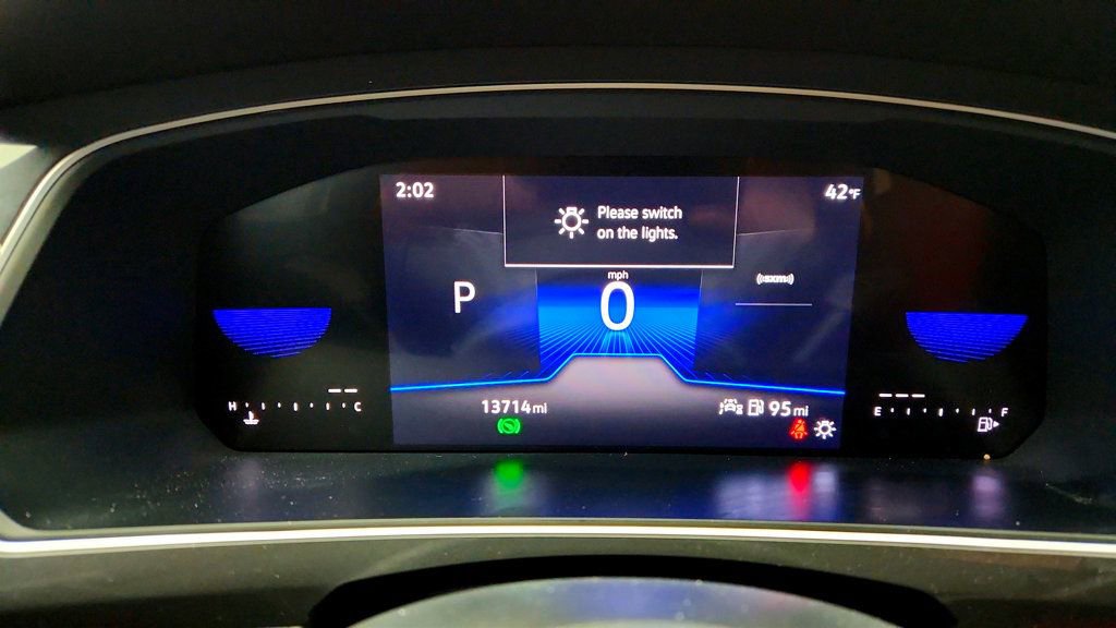 Used 2024 Volkswagen Tiguan SE R-Line image 14