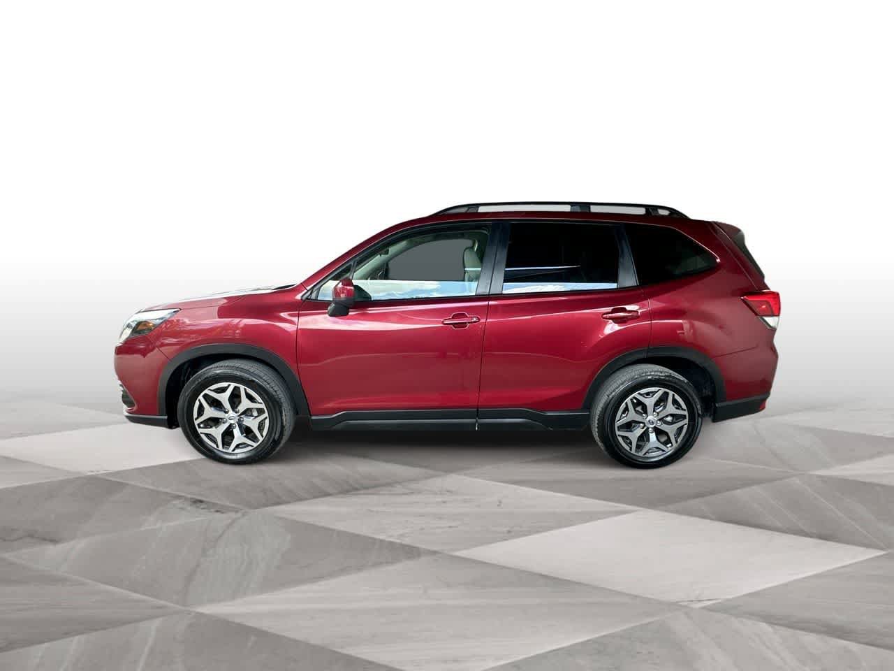 Used 2023 Subaru Forester Premium AWD/4WD image 5