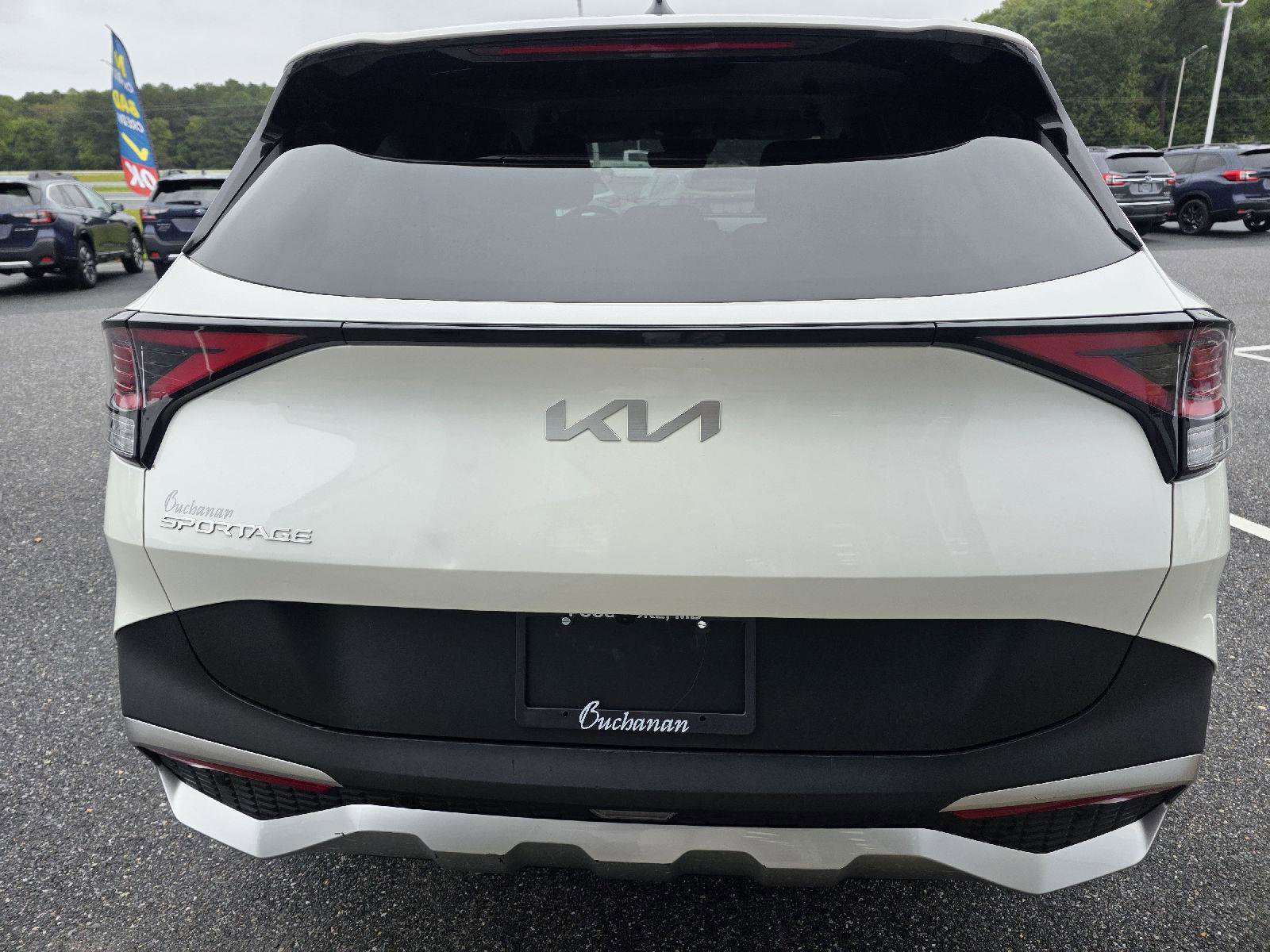 Used 2023 Kia Sportage LX image 6