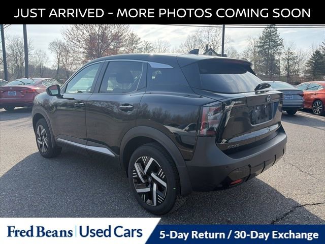 Certified 2025 Nissan Kicks SV w/ Illumination Package image 6