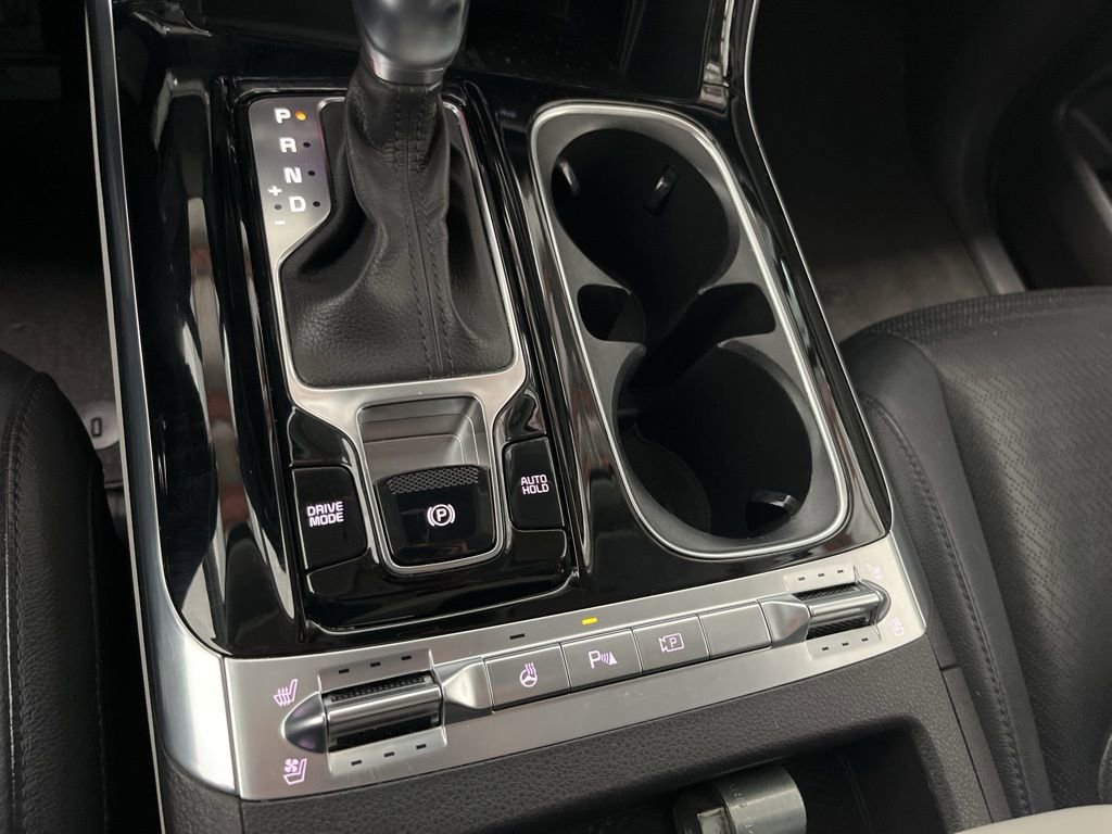 Used 2022 Kia Carnival SX Prestige FWD image 19