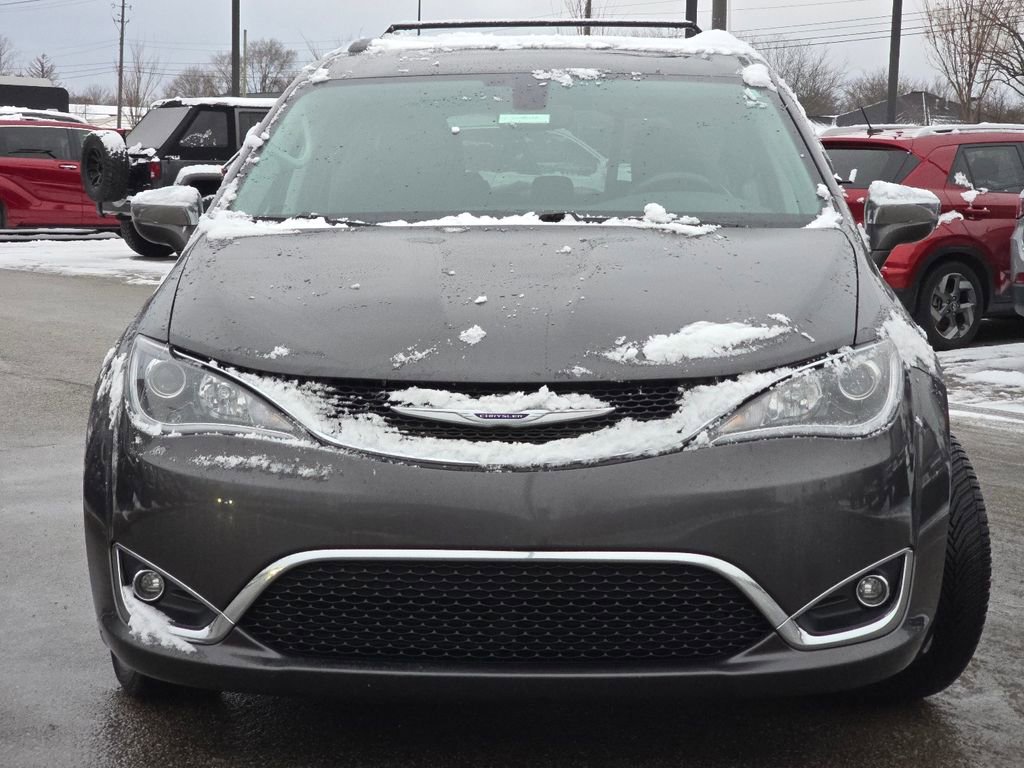 Used 2019 Chrysler Pacifica Limited w/ Tire & Wheel Group image 10