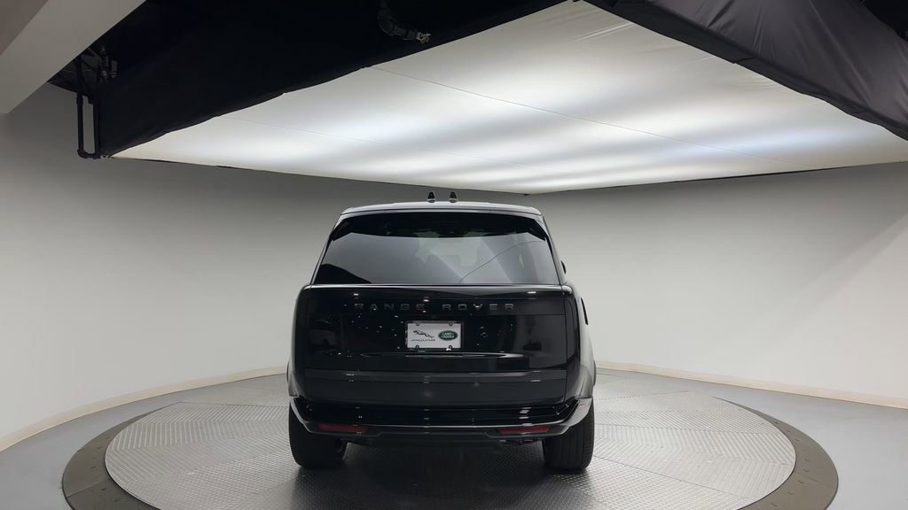 Certified 2024 Land Rover Range Rover Autobiography AWD/4WD image 7