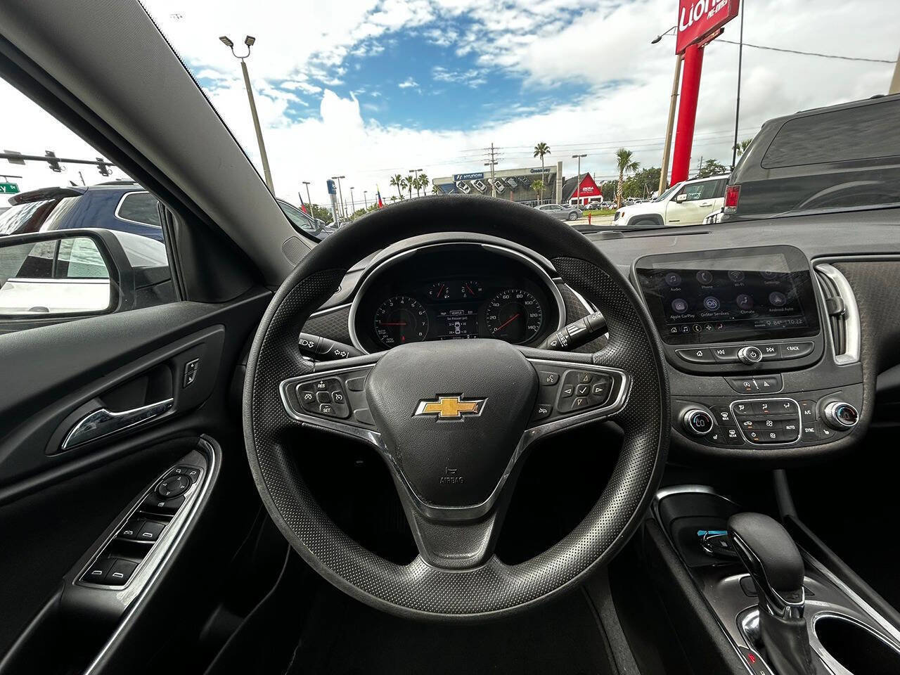 Used 2022 Chevrolet Malibu LT FWD image 12