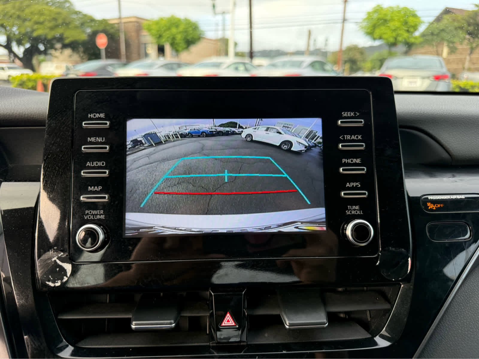 Used 2023 Toyota Camry LE image 8