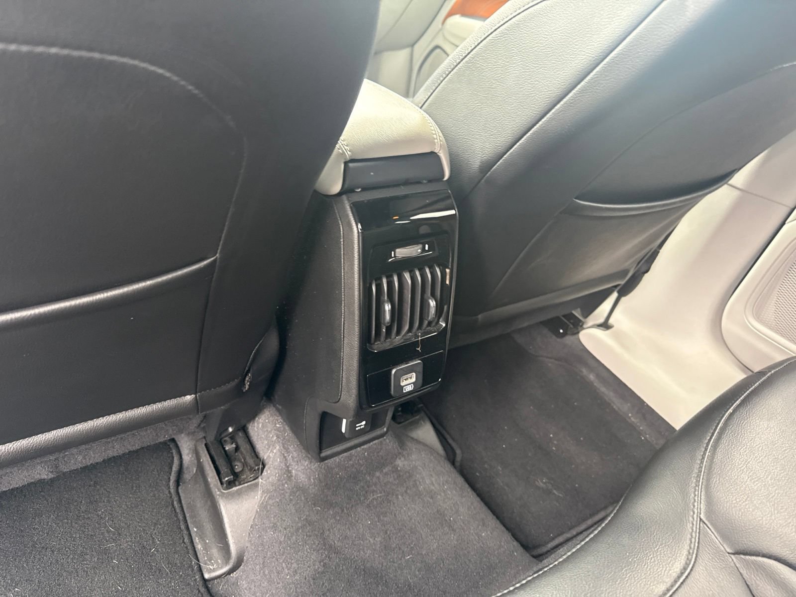 Used 2023 Jeep Compass Limited AWD/4WD image 17