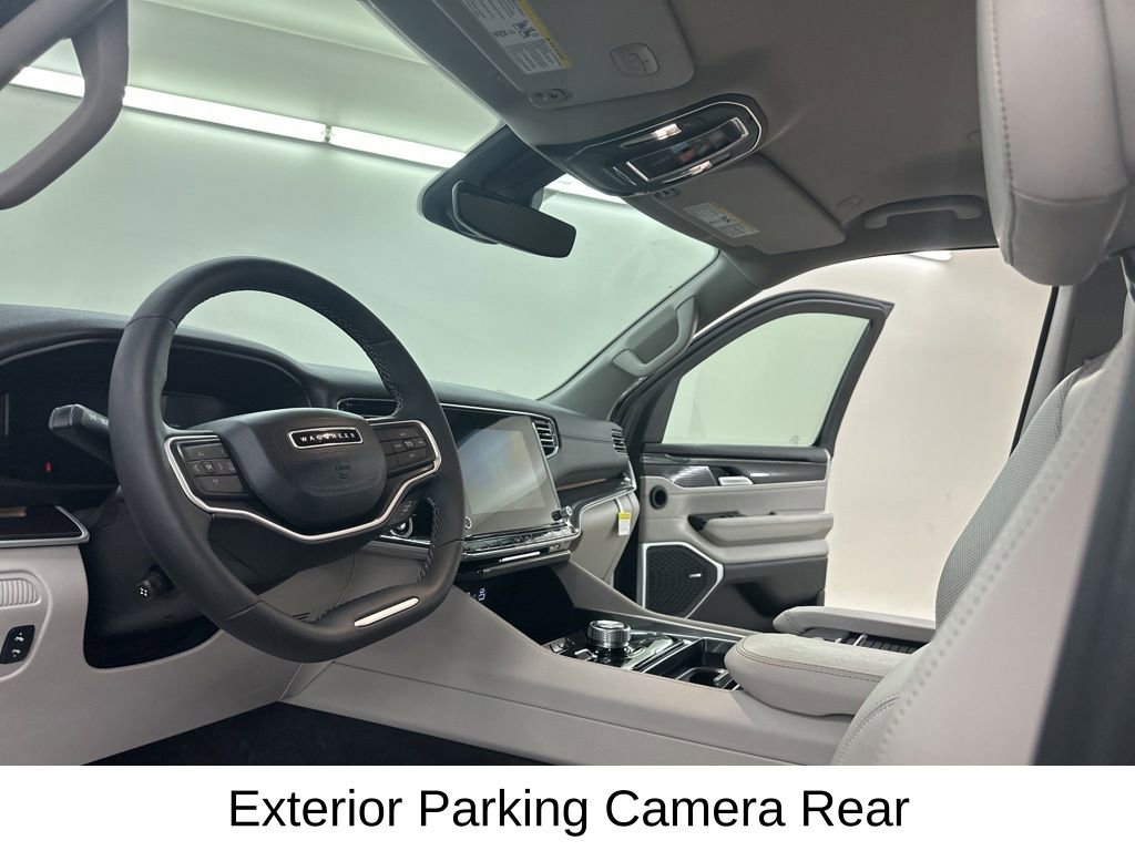 Used 2024 Jeep Wagoneer L 4WD image 33