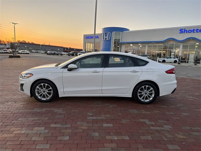 Used 2020 Ford Fusion SE image 3
