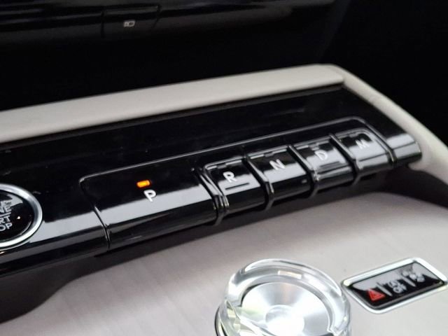 New 2026 Lincoln Navigator Reserve AWD/4WD image 13