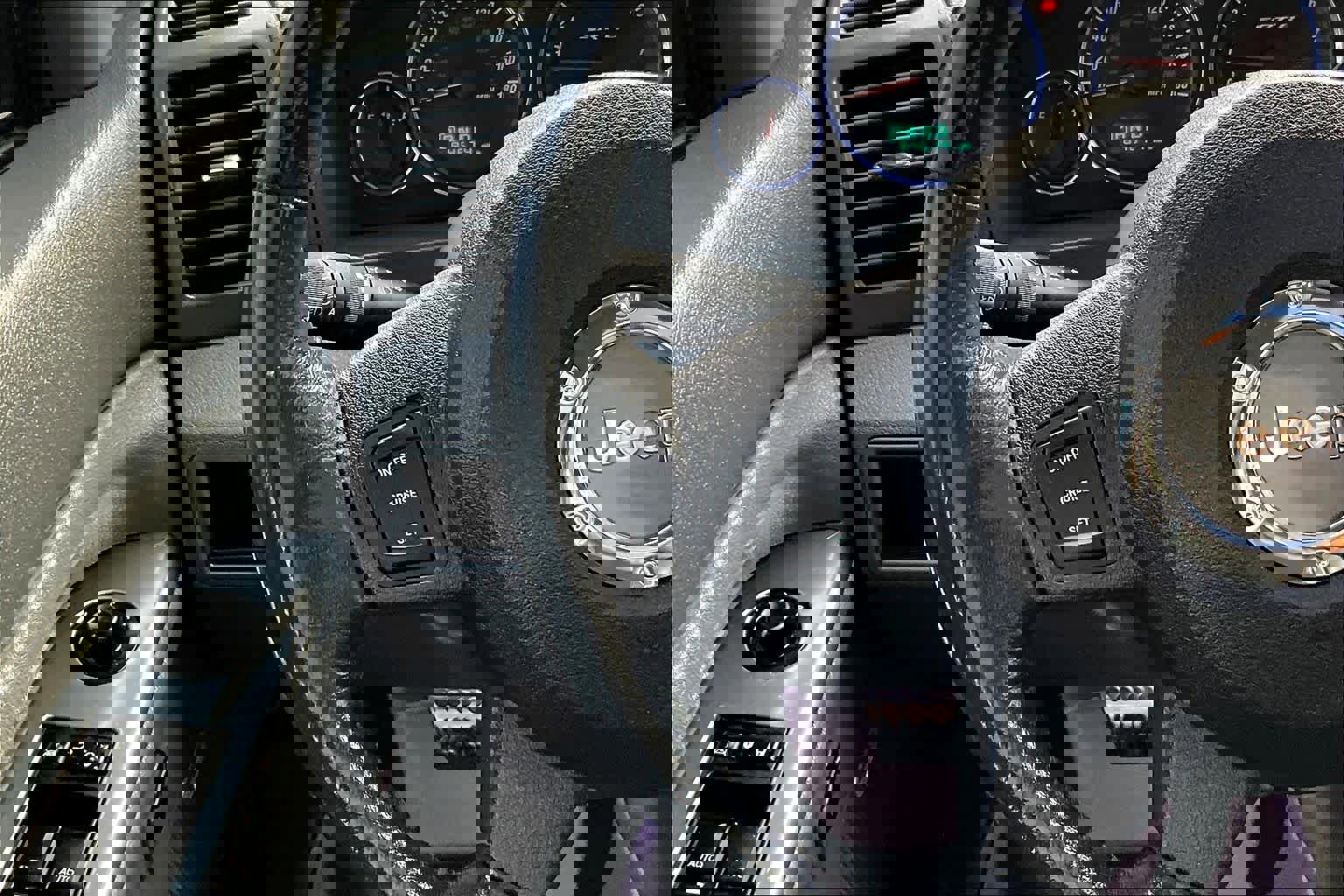 Used 2007 Jeep Grand Cherokee SRT8 w/ SRT Option Group I image 25