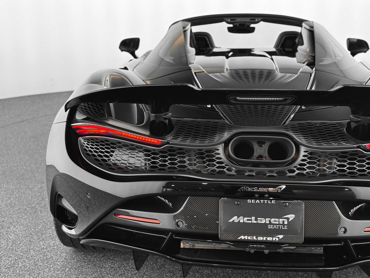 New 2026 McLaren 750S Spider RWD image 40