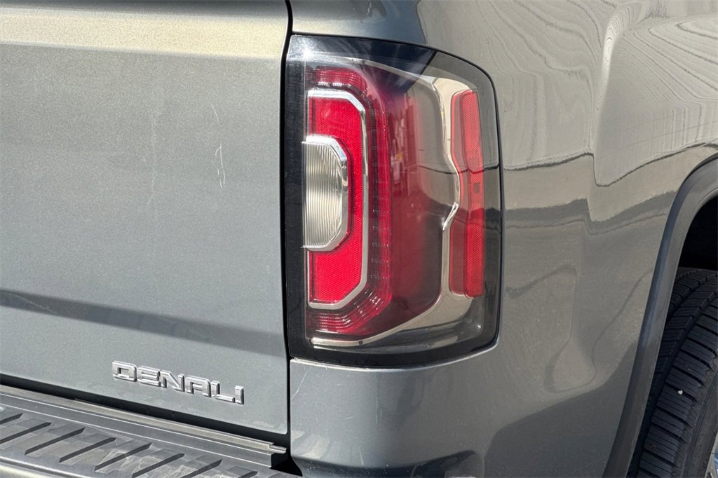 Used 2018 GMC Sierra 1500 Denali w/ Denali Ultimate Package image 28