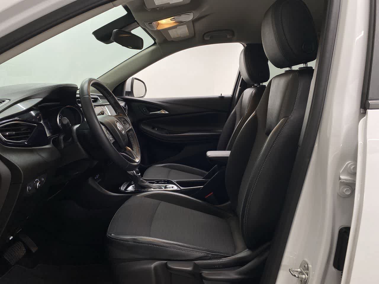 Used 2020 Buick Encore GX Preferred AWD/4WD image 15