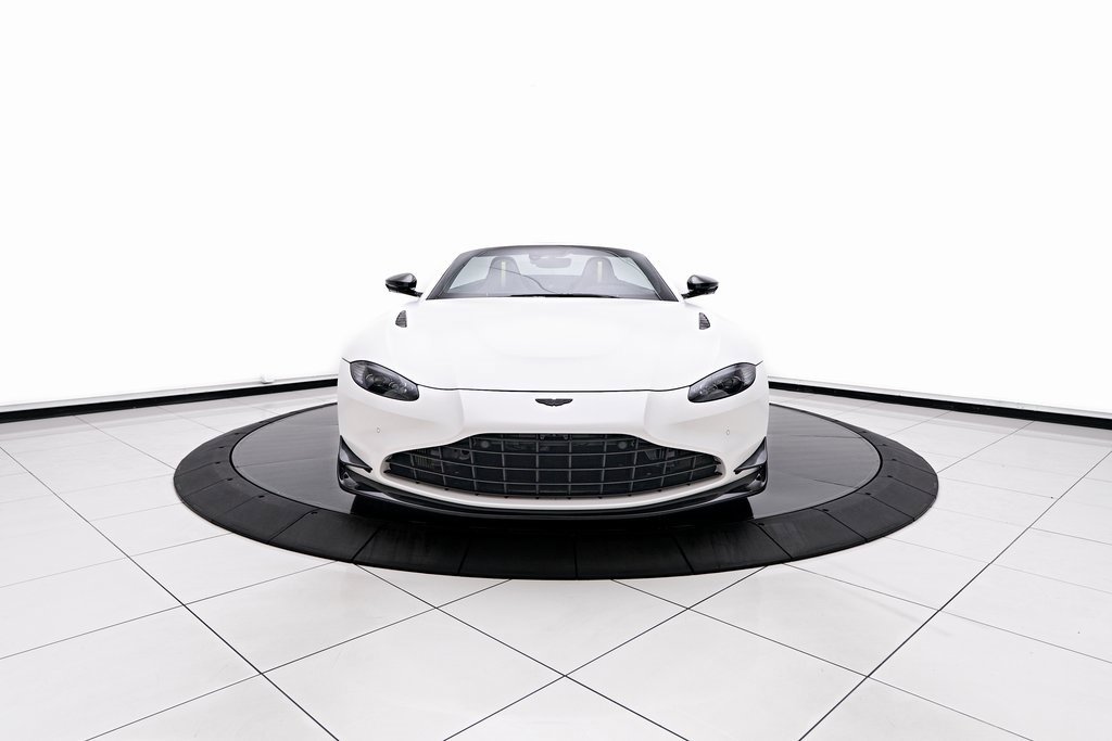 Used 2023 Aston Martin V8 Vantage Roadster image 21