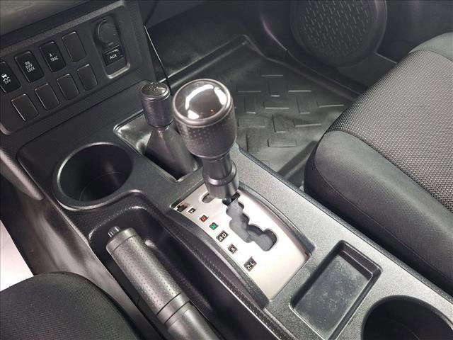 Used 2010 Toyota FJ Cruiser 4WD image 14