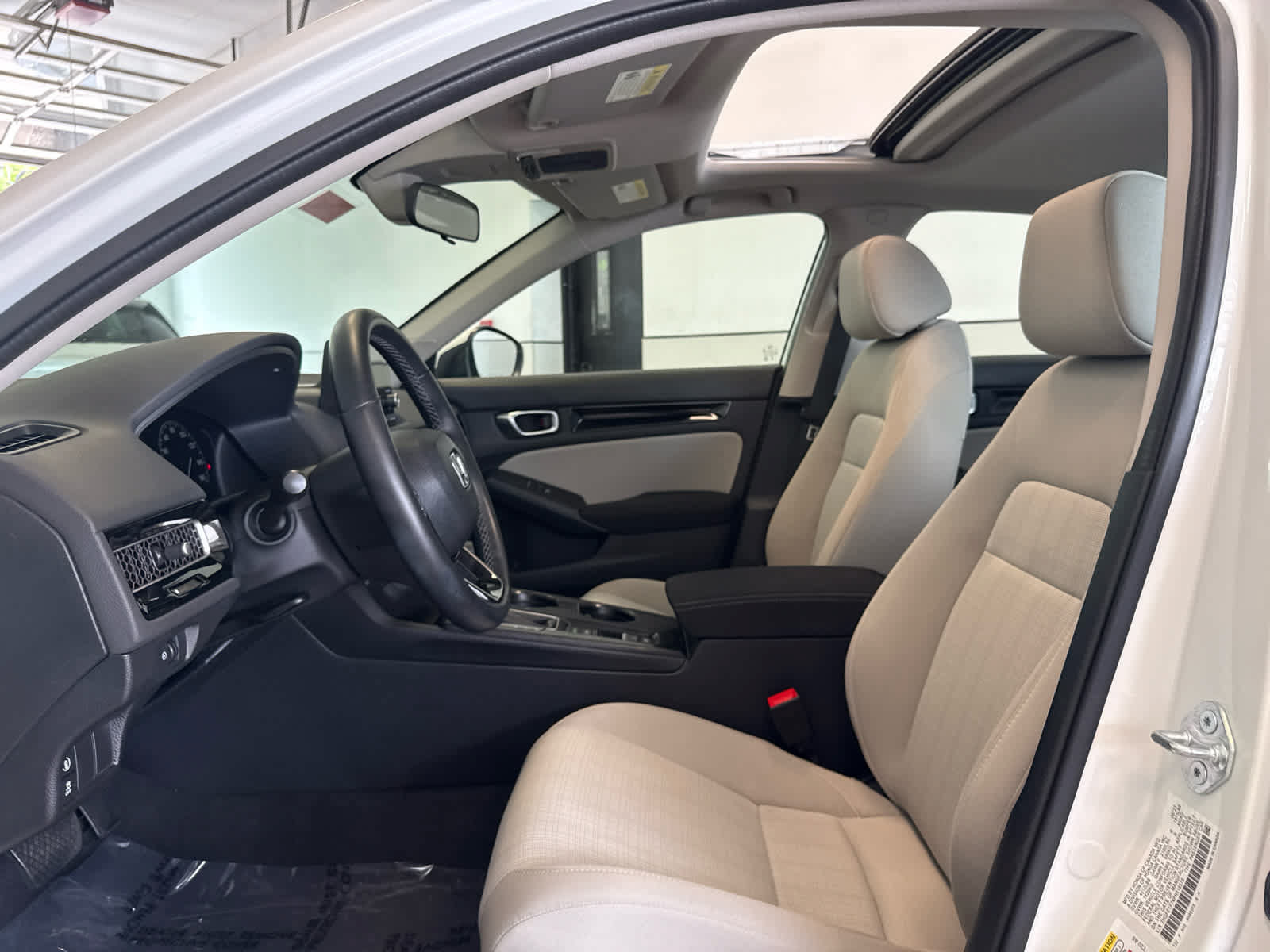 Used 2023 Honda Civic EX image 11