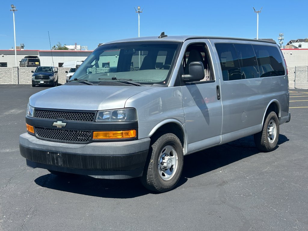 Used 2019 Chevrolet Express 2500 LS w/ Driver Convenience Package RWD image 7