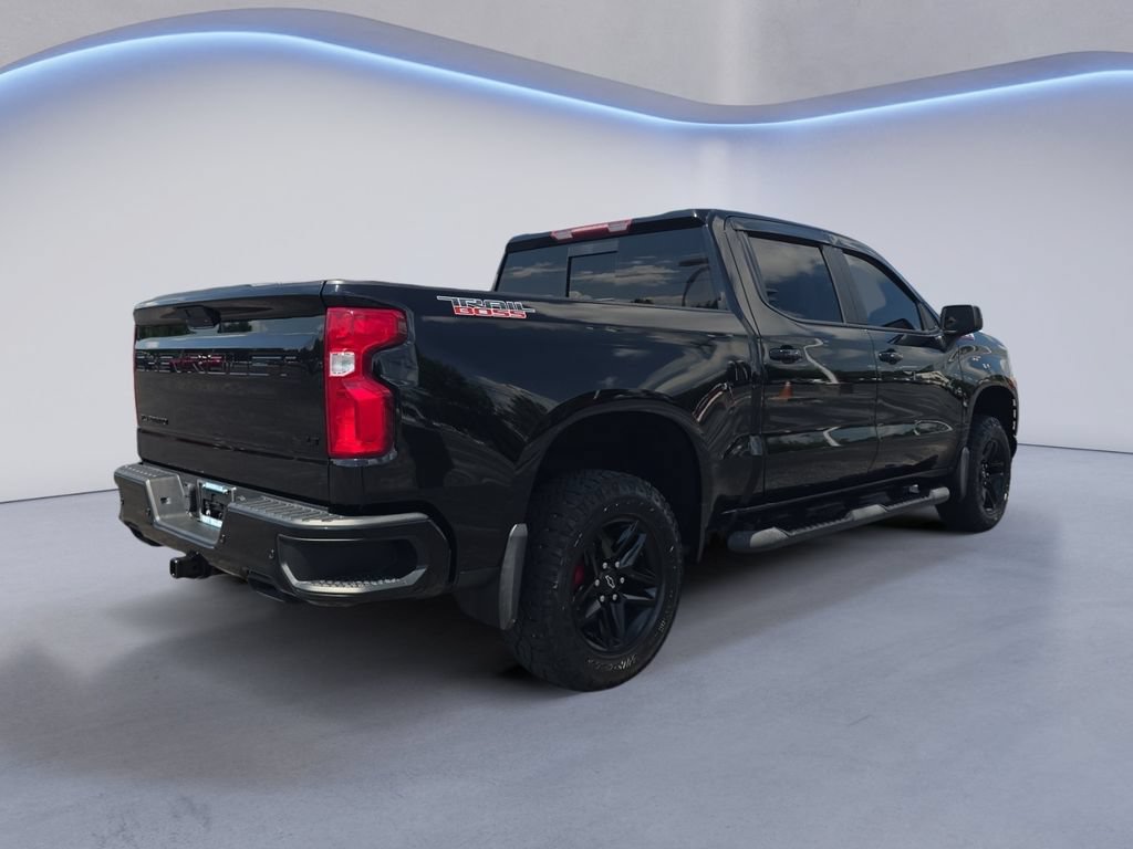 Used 2020 Chevrolet Silverado 1500 LT Trail Boss w/ Midnight Edition AWD/4WD image 6