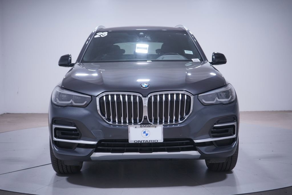 Used 2023 BMW X5 xDrive40i w/ Parking Assistance Package AWD/4WD image 4