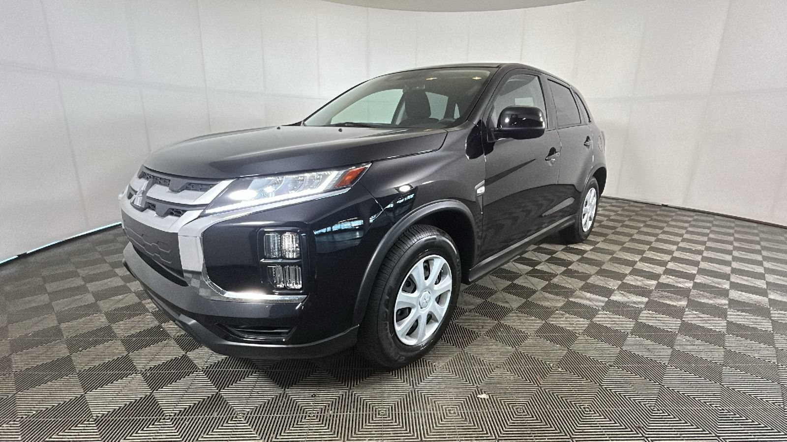 Used 2025 Mitsubishi Outlander Sport AWD image 7