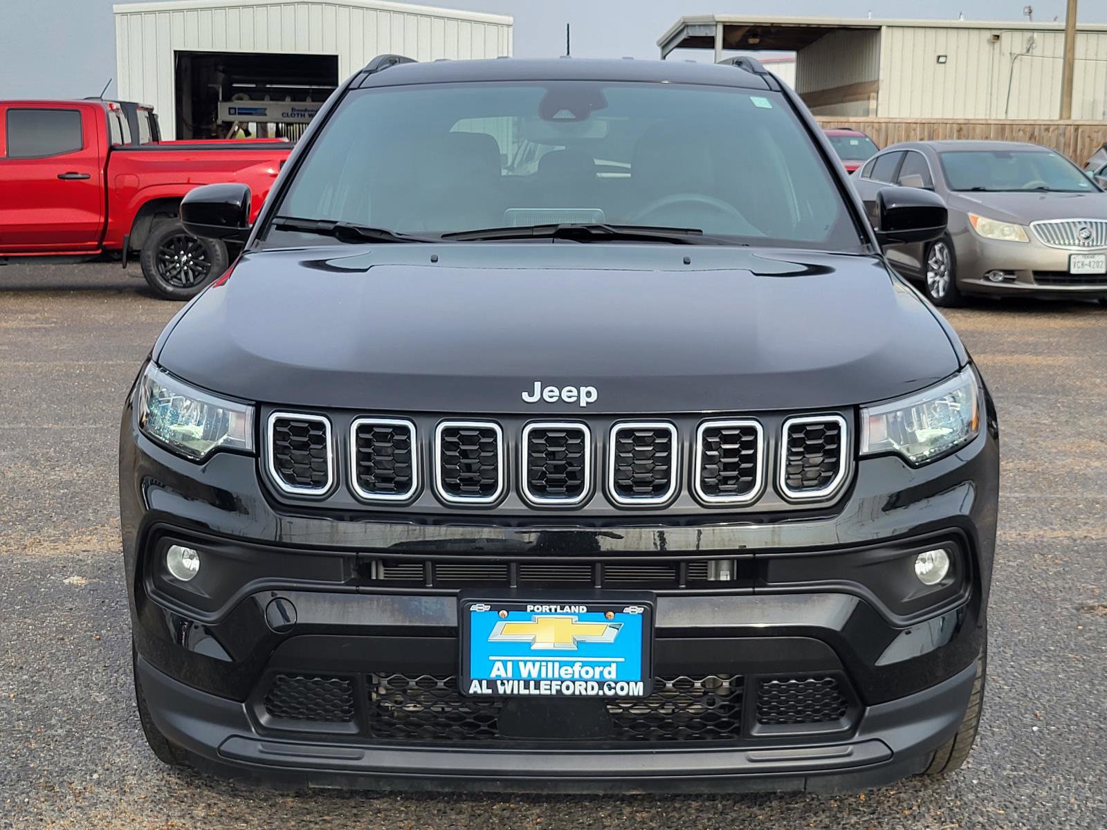 Used 2025 Jeep Compass Latitude image 8