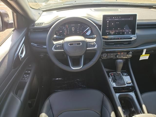 New 2026 Jeep Compass Limited AWD/4WD image 18