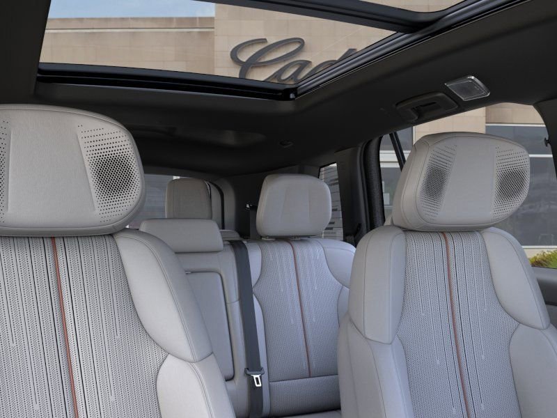 New 2026 Cadillac Vistiq Luxury image 24