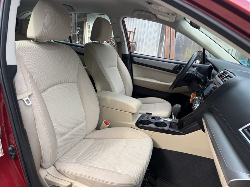 Used 2017 Subaru Outback 2.5i AWD/4WD image 19