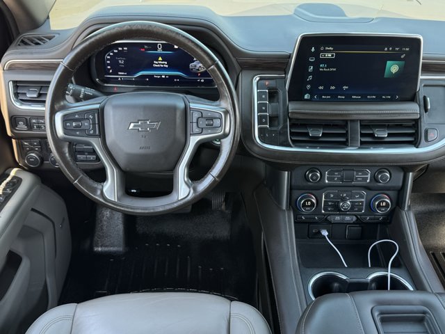 Used 2022 Chevrolet Tahoe Z71 w/ Luxury Package AWD/4WD image 12