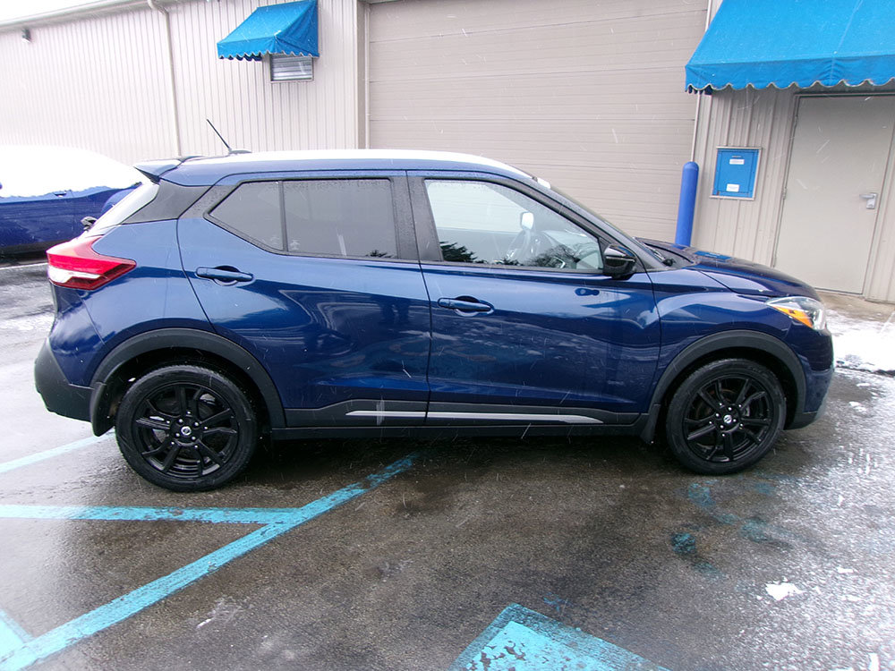 Used 2020 Nissan Kicks SR FWD image 7