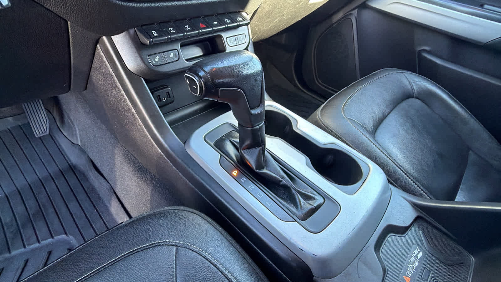 Used 2020 Chevrolet Colorado ZR2 image 13