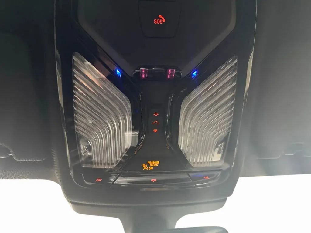 Used 2018 BMW 530i xDrive 530i xDrive image 23