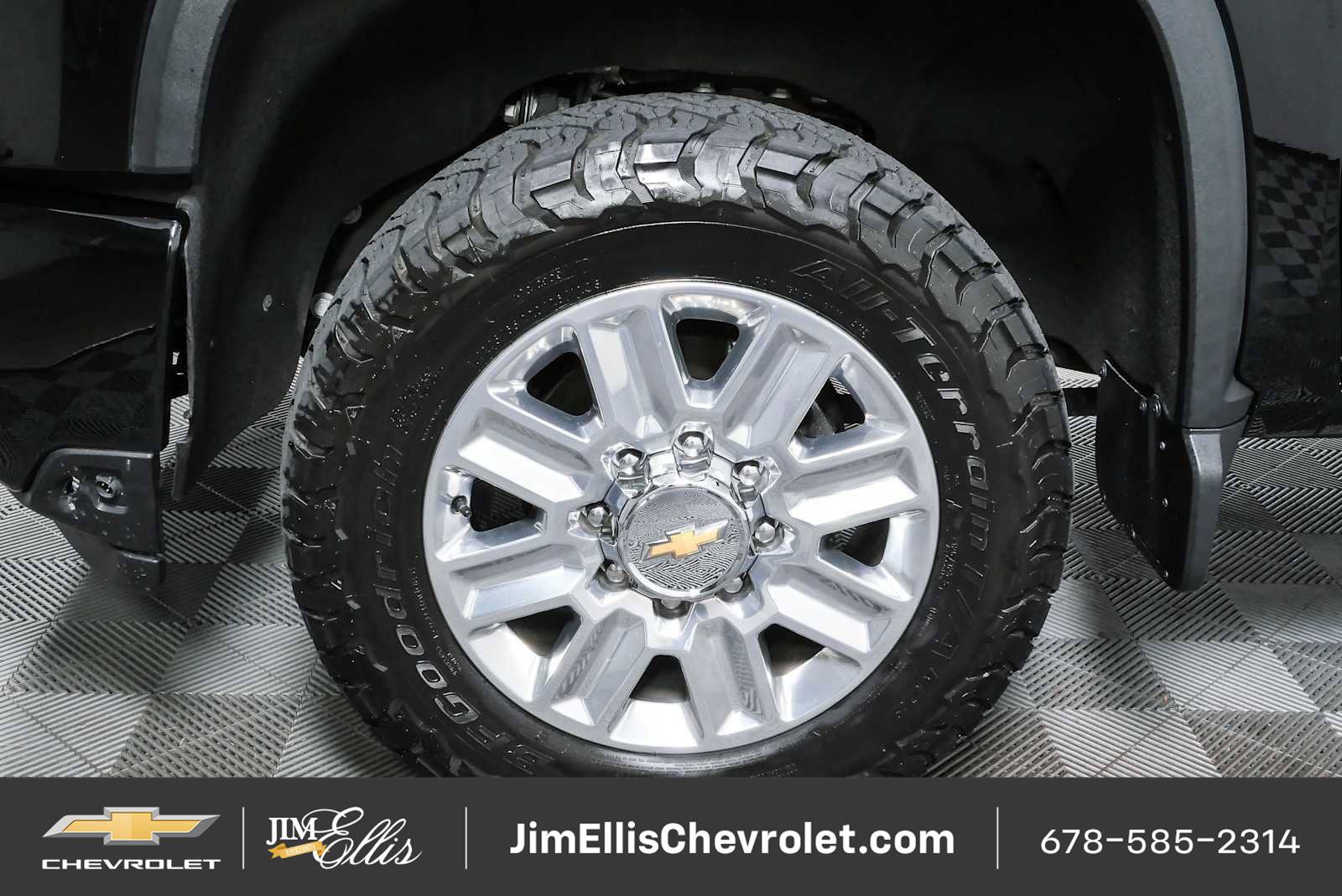Certified 2024 Chevrolet Silverado 2500 High Country w/ Technology Package AWD/4WD image 36