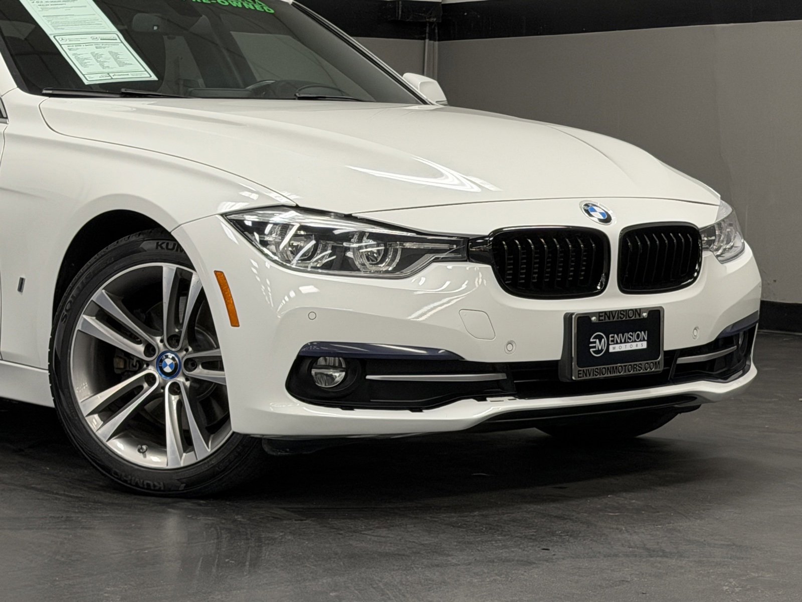 Used 2018 BMW 330e image 3