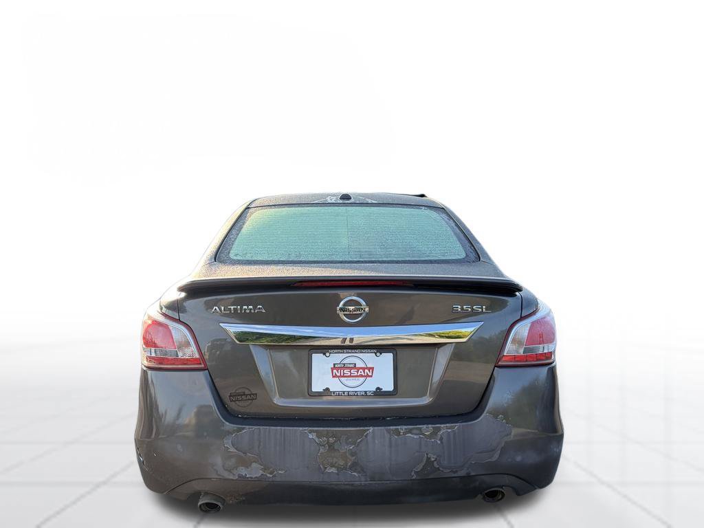 Used 2013 Nissan Altima 3.5 SL w/ Technology Pkg FWD image 4