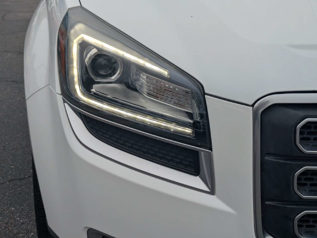 Used 2017 GMC Acadia Limited SLT AWD/4WD image 10