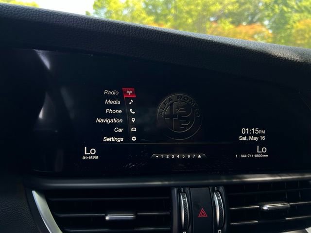 Used 2017 Alfa Romeo Giulia AWD image 36