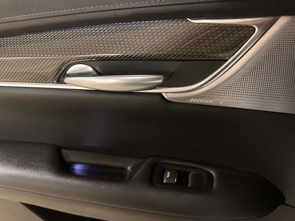 Used 2023 Cadillac XT5 Sportv w/ Technology Package image 21