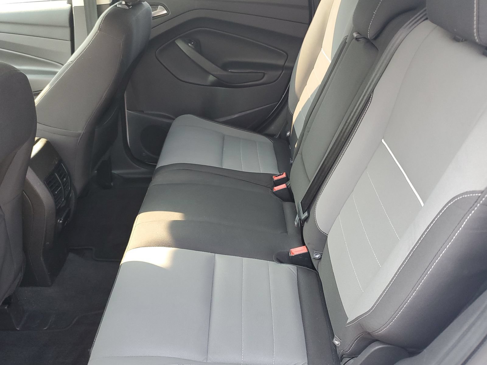 Used 2014 Ford Escape SE w/ Equipment Group 201A FWD image 13