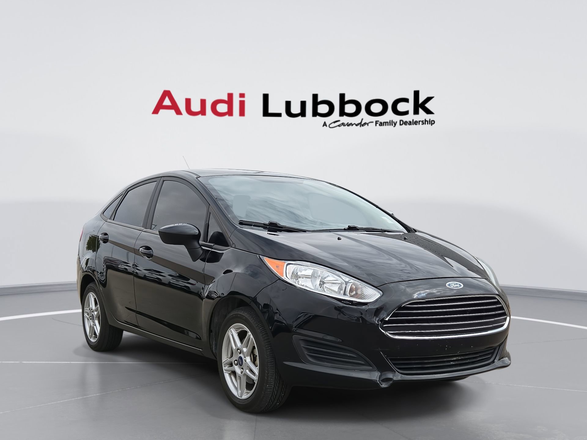 Used 2019 Ford Fiesta SE image 1